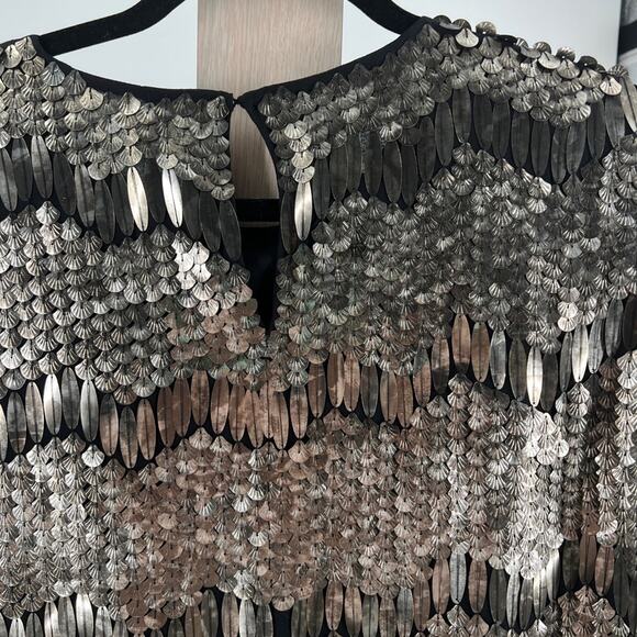 Elie Tahari Womans Java Sequin Blouse Shirt Size S Art Deco Silver Platinum NWT - Picture 4 of 7